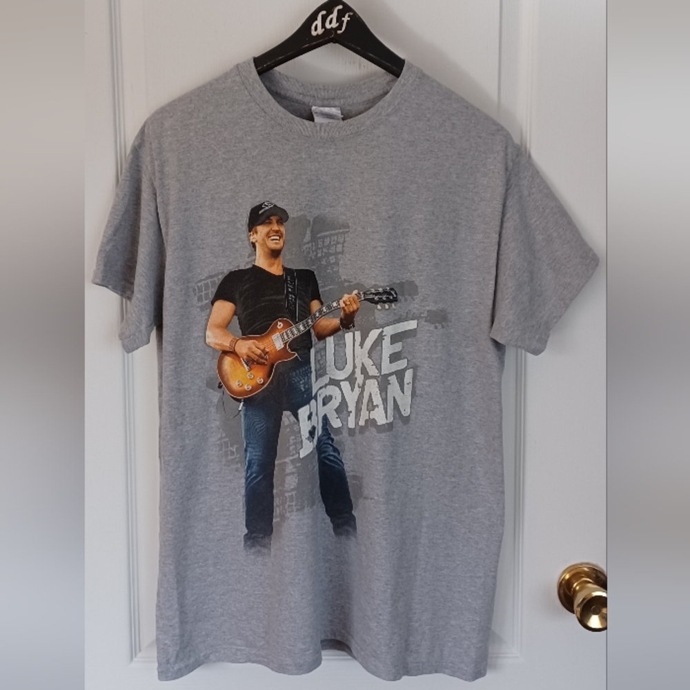 LUKE BRYAN "I DON'T WANT THIS NIGHT TO END" 2013 CONCERT T-SHIRT SIZE MEDIUM